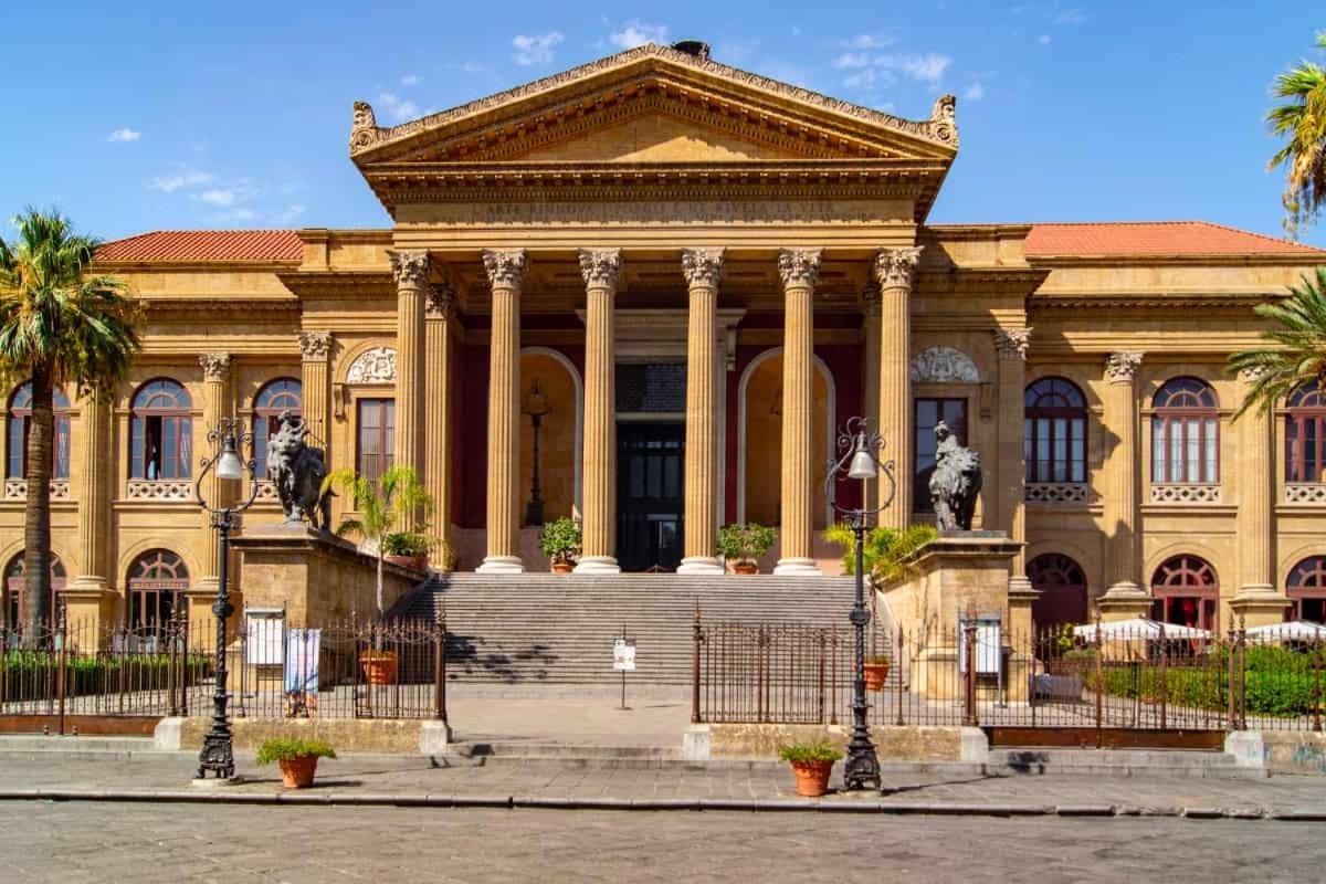 Dagnino House - Luxury Apartment In The Center Of Palermo Luaran gambar